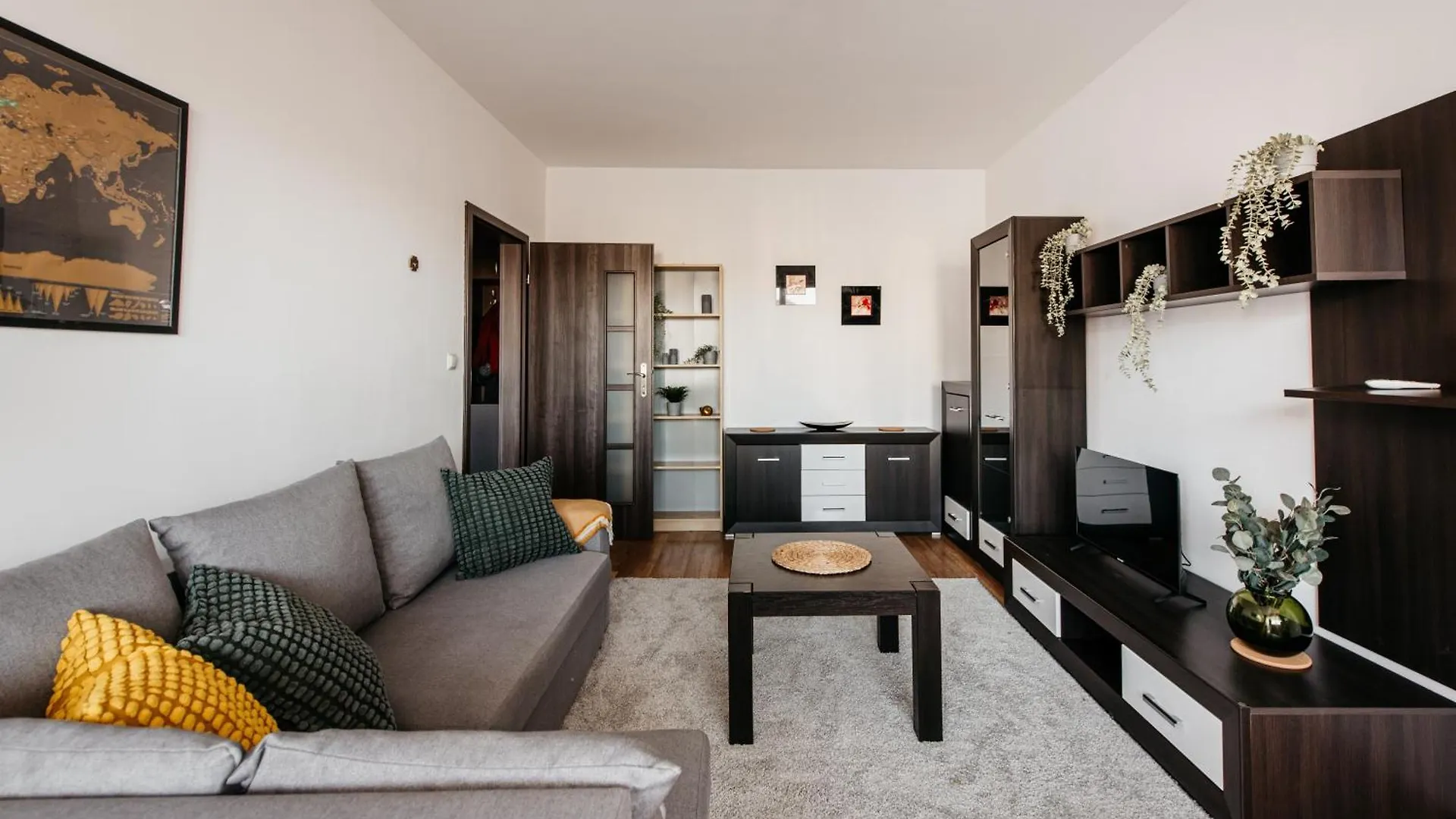 2-Room Apartment With Garage And Air Conditioning In The City Center Cracovie